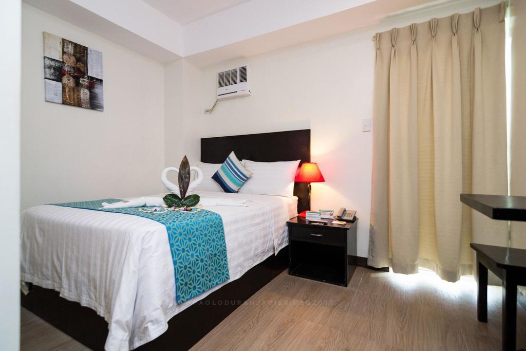 The Orient Boracay Hotel Yapak